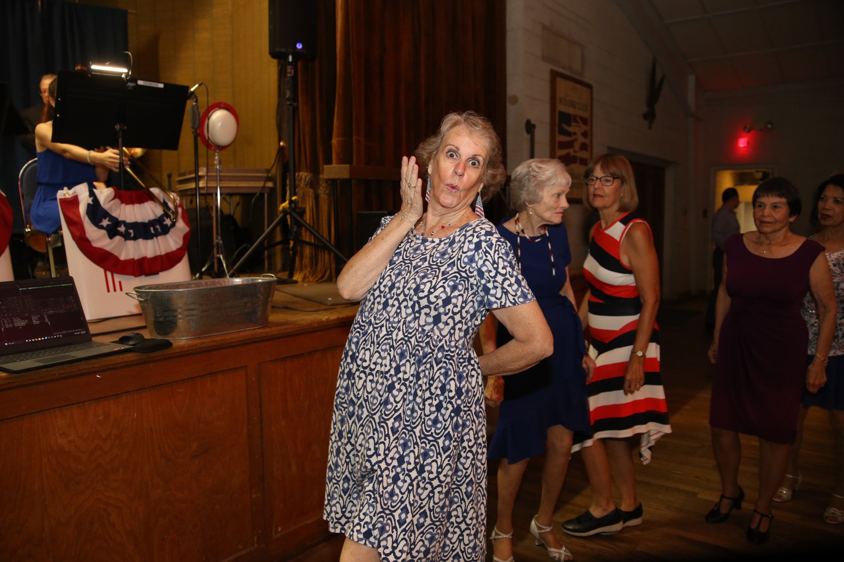bdd0715230079.jpg