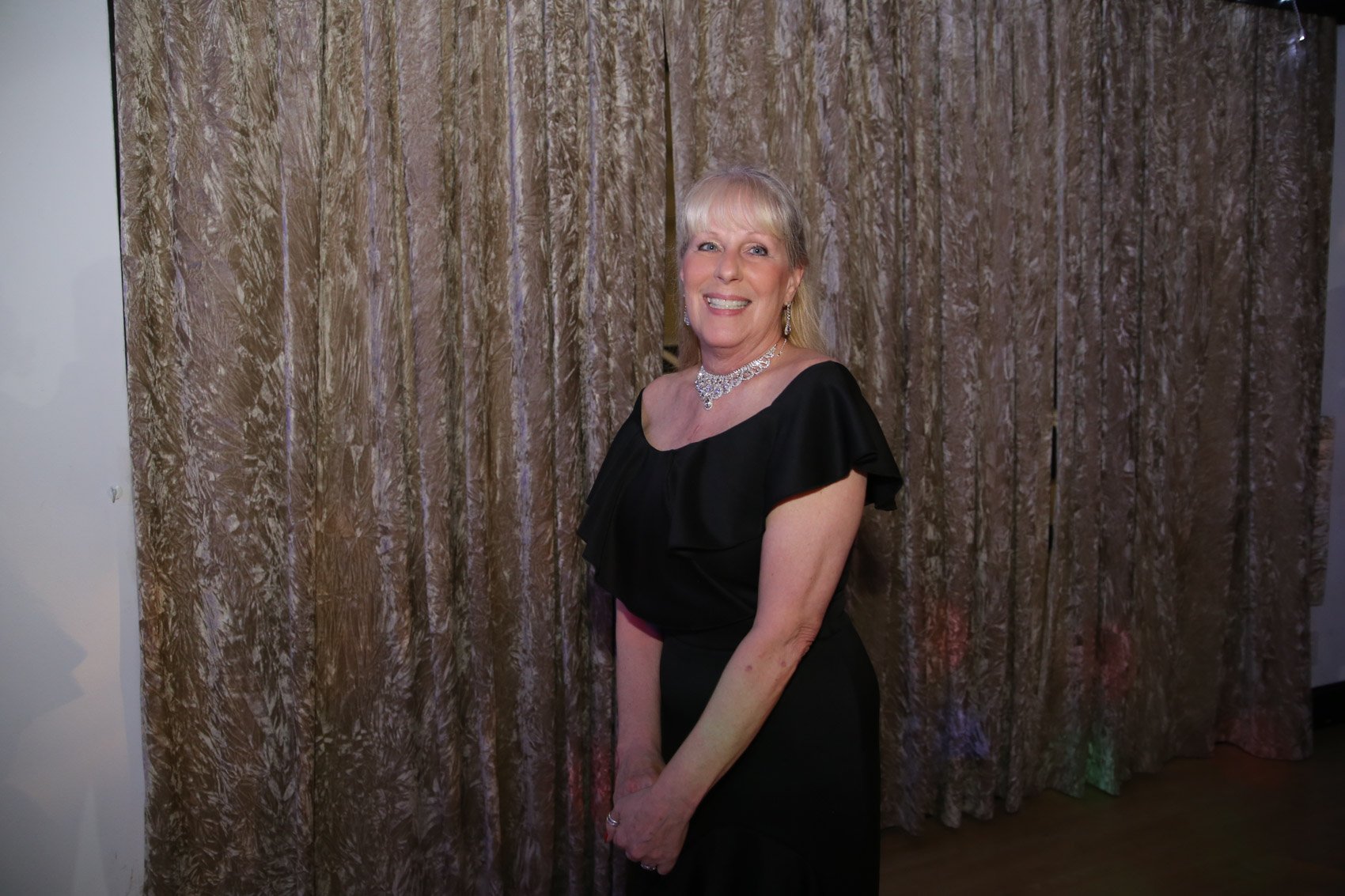 lori061221155.jpg