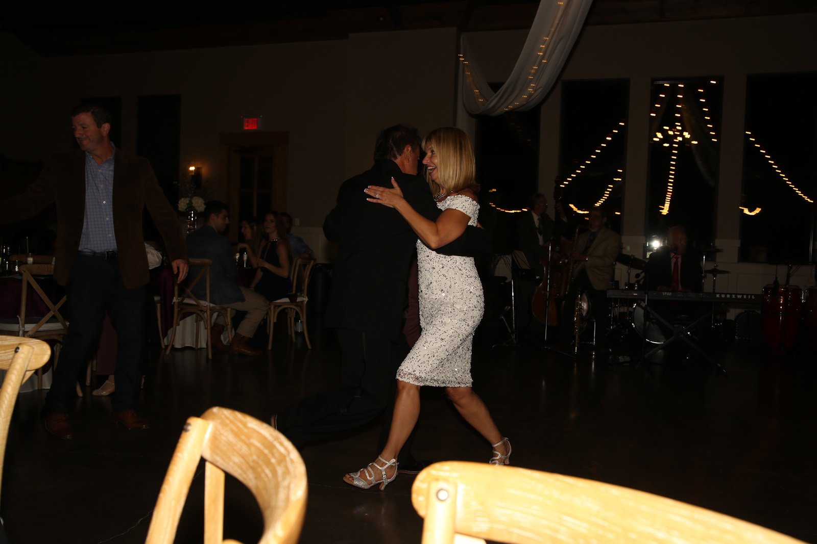 wedding1005180480.jpg
